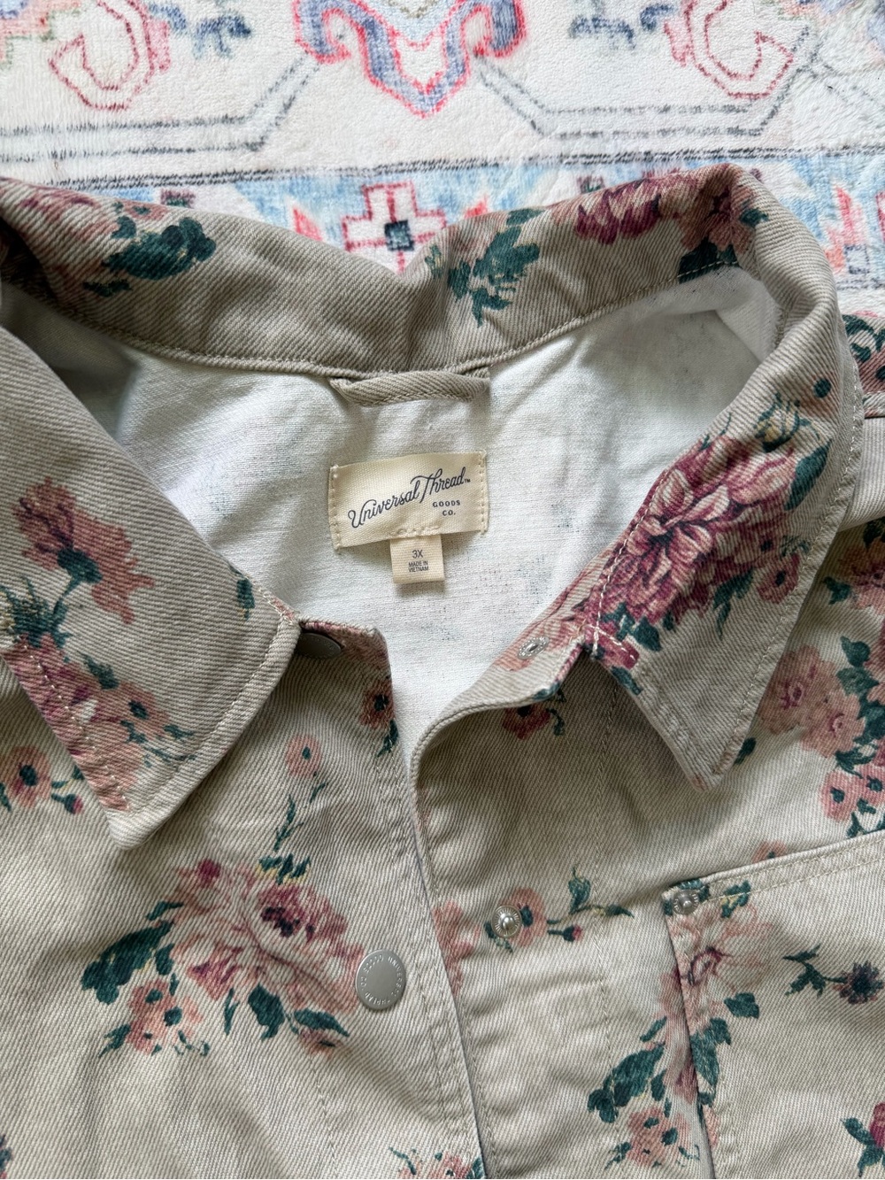 Women's Western Chore Coat - Universal Thread™ Khaki Floral 3X - Picture 6 of 8